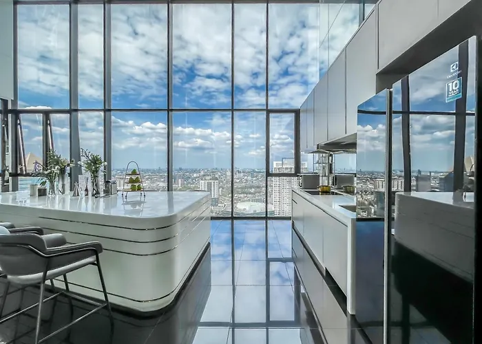 Duplex Near Bts L Rooftop Pool L Skyline L Sontana 別荘